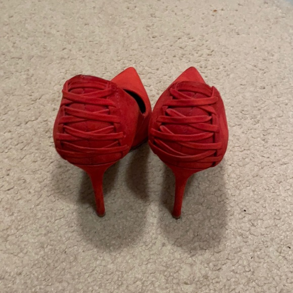 Red heels - Picture 1 of 5